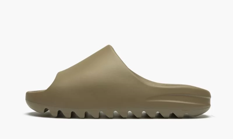 Yeezy Slide Earth Brown